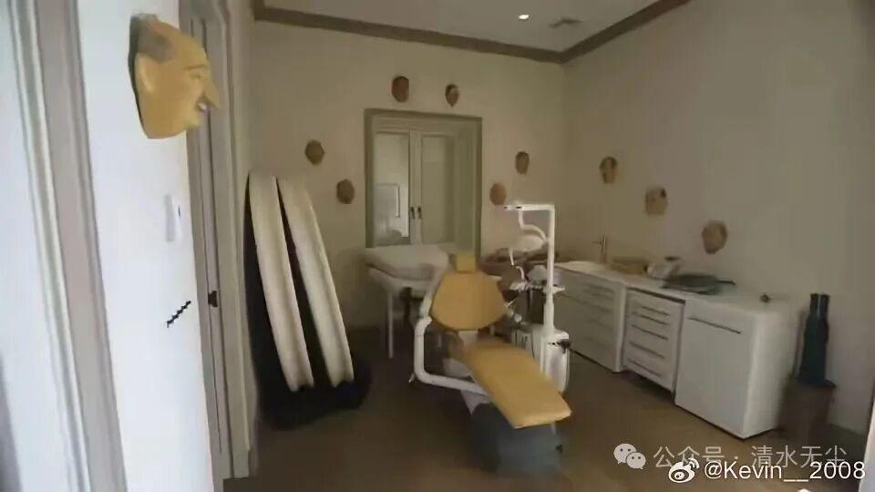 2026世界杯软件安装-这是萝莉岛内部，看着确实有点诡异，而且还有这凳子和照射灯