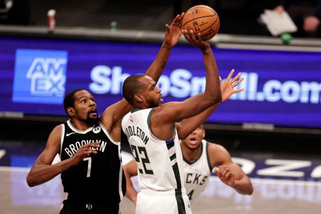 1617692976202009576.jpg e3b408fb-9433-453d-b0a4-54a848739663-AP_Bucks_Nets_Basketball_4.jpg
